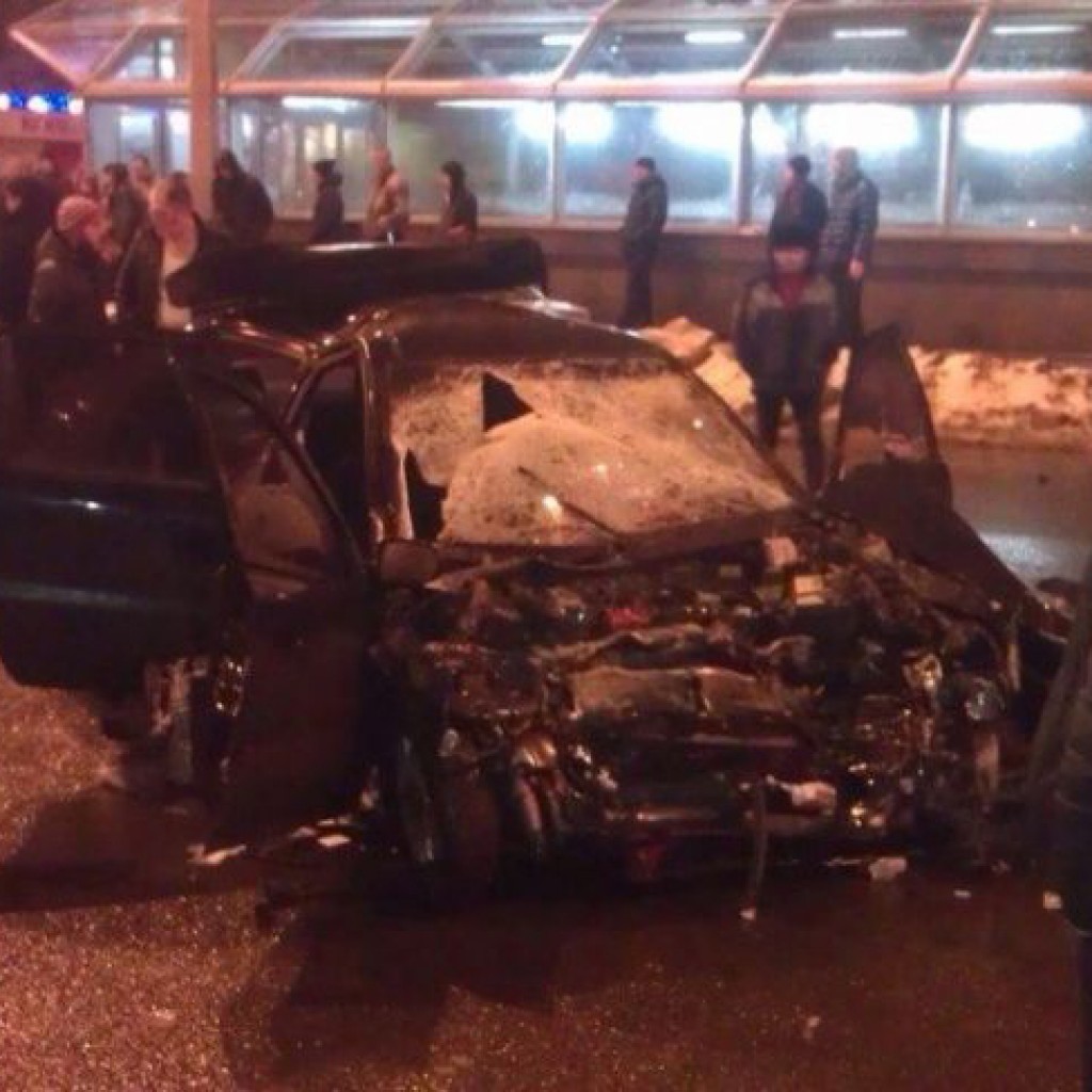 В Харькове произошло ужасное ДТП с участием пьяного прокурора В Харькове произошло ужасное ДТП с участием пьяного прокурора