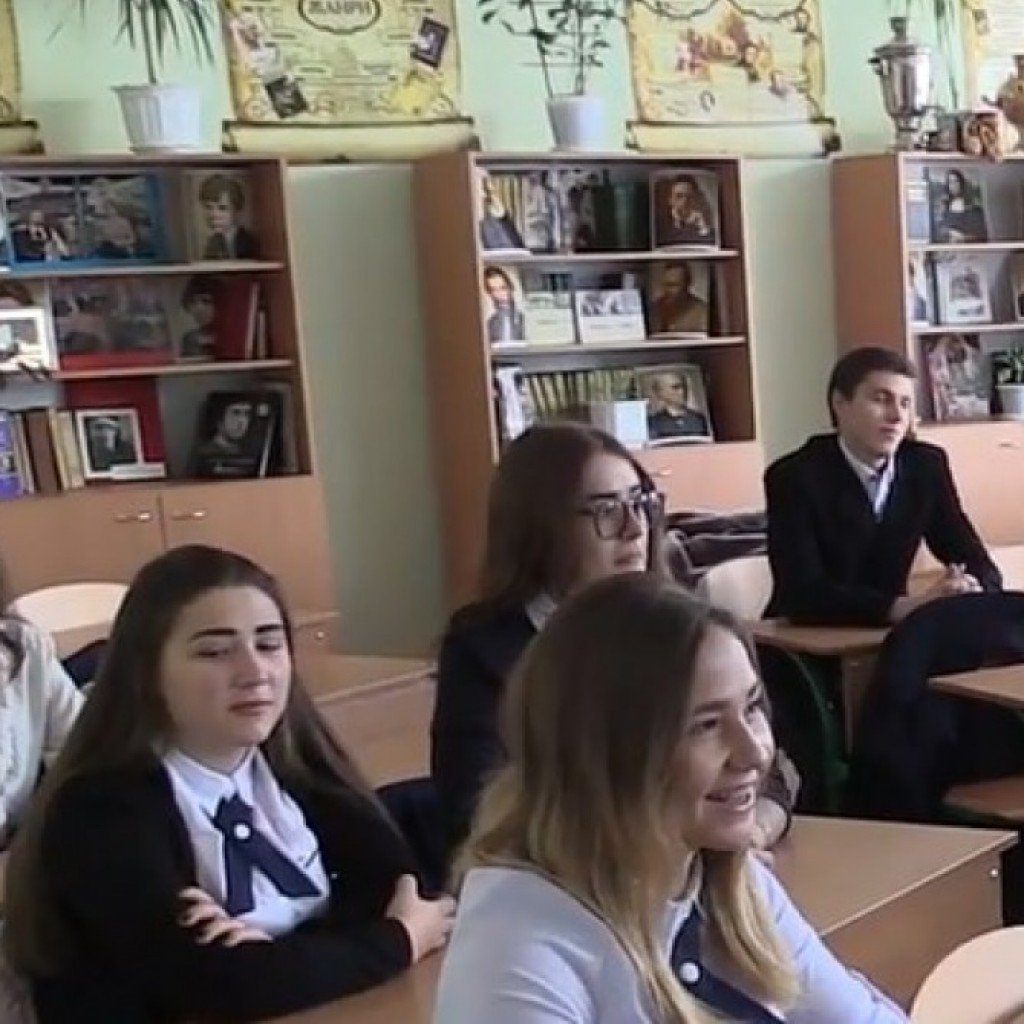 Инструкция: Жить в Донецке и получить украинский аттестат