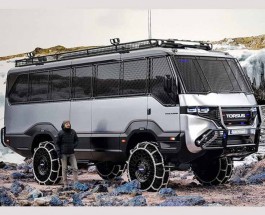 Torsus Praetorian: Украинцы создали первый в мире автобус-внедорожник