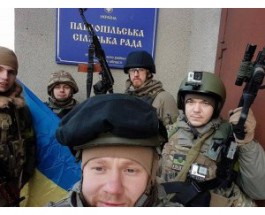 Полк “Азов” освободил Коминтерново и перешел в полномасштабное наступление