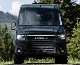 В Україні представили унікальний автобус Torsus Terrastorm